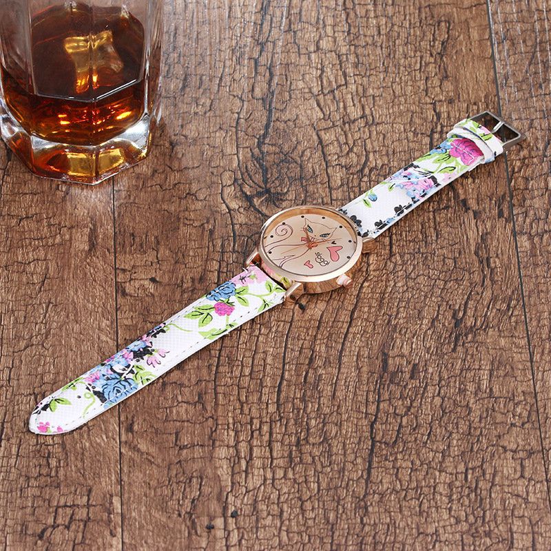 Trendy Cat Flower Pu-skinnarmbånd Retro Quartz Dame-remklokker For Henne