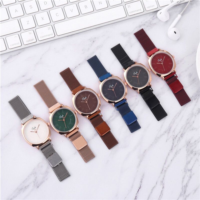 Trendy Klassisk Kvinner Armbåndsur Rose Gold Case Rund Urskive Full Alloy Quartz Klokker